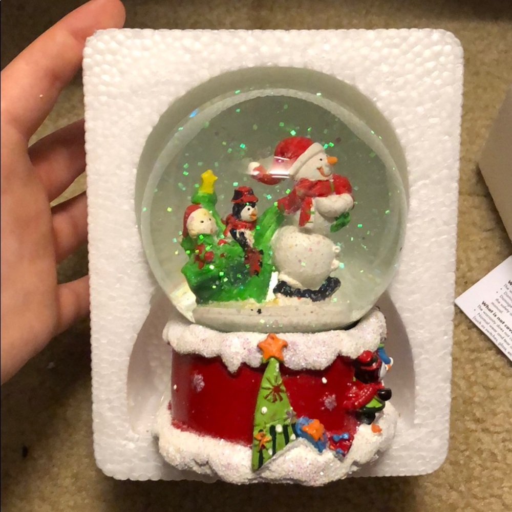 Christmas Musical Snow Globe